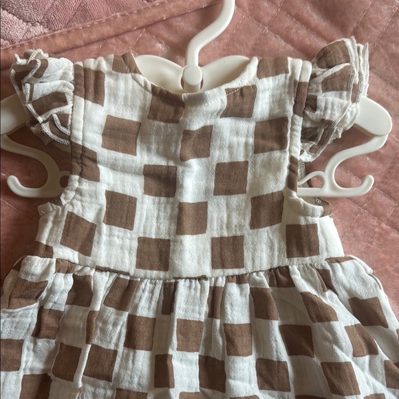 Checkered Linen Sundress - Picture 6 of 10